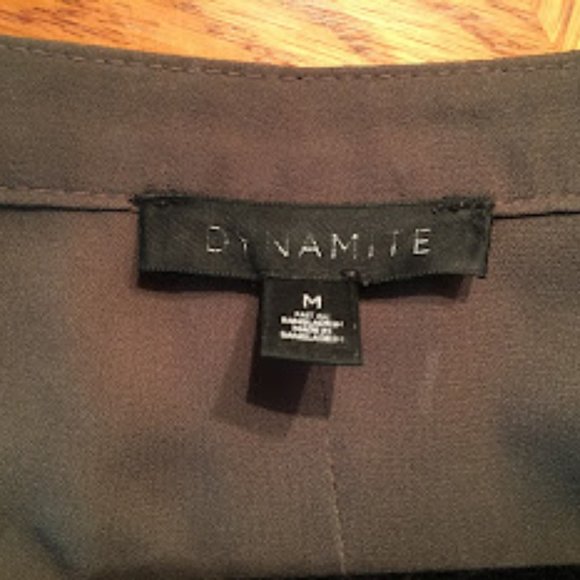 Dynamite Green Blouse with Gold Accents - Picture 5 of 5